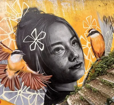 Mural on the way to Miradouro Sofia