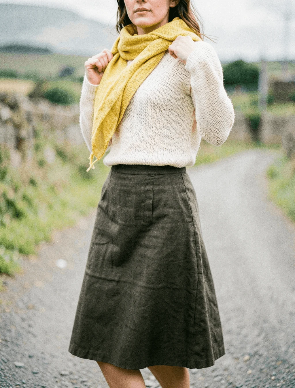 Ireland outfit strategy — blend in in #2E4733